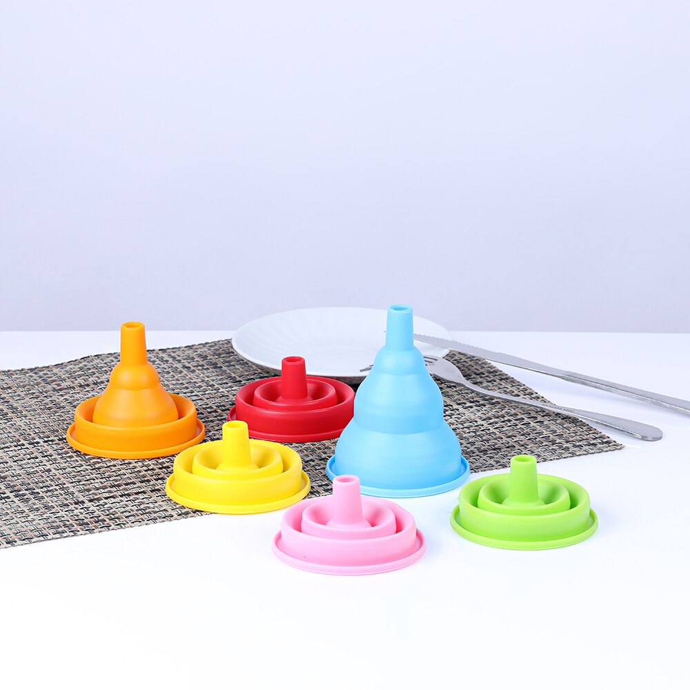 1Pcs Keuken Tool Food-Grade Opvouwbare Siliconen Trechter Huishoudelijke Vloeibare Doseren Mini Trechter Kleuren Kleine Trechter Keuken