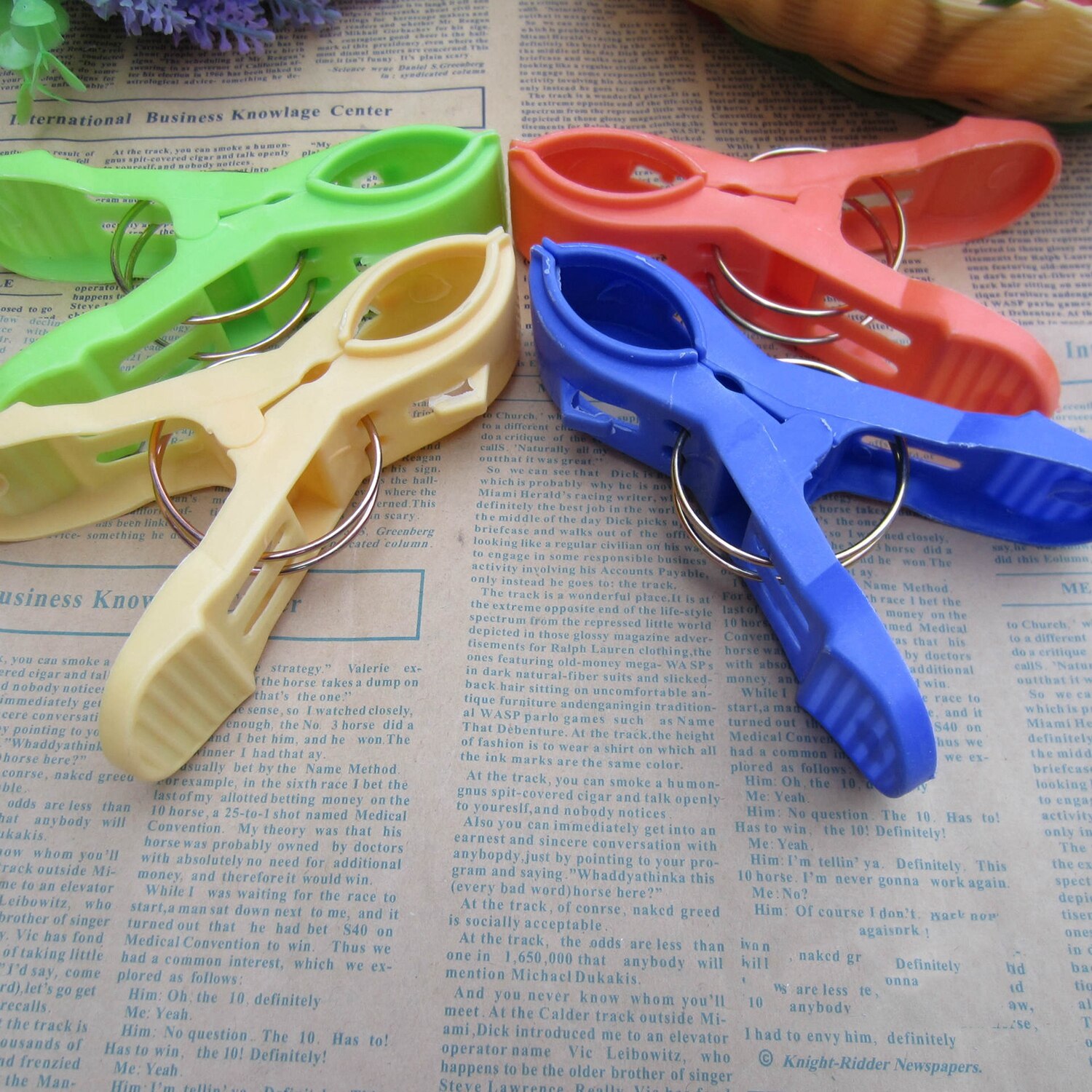 CNIM Plastic Quilt Hanging Clips Clamp Holder for Beach Chair or Pool Loungers on Your Cruise-Keep Your Towel From Blowing