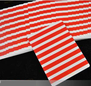 Ultra Mince Volant Cartes Carte de Fuite Manipulations Rue Magique Gadgets, Tours De Magie Faciles, Accessoires De Magie Pour Les Magiciens: Rouge