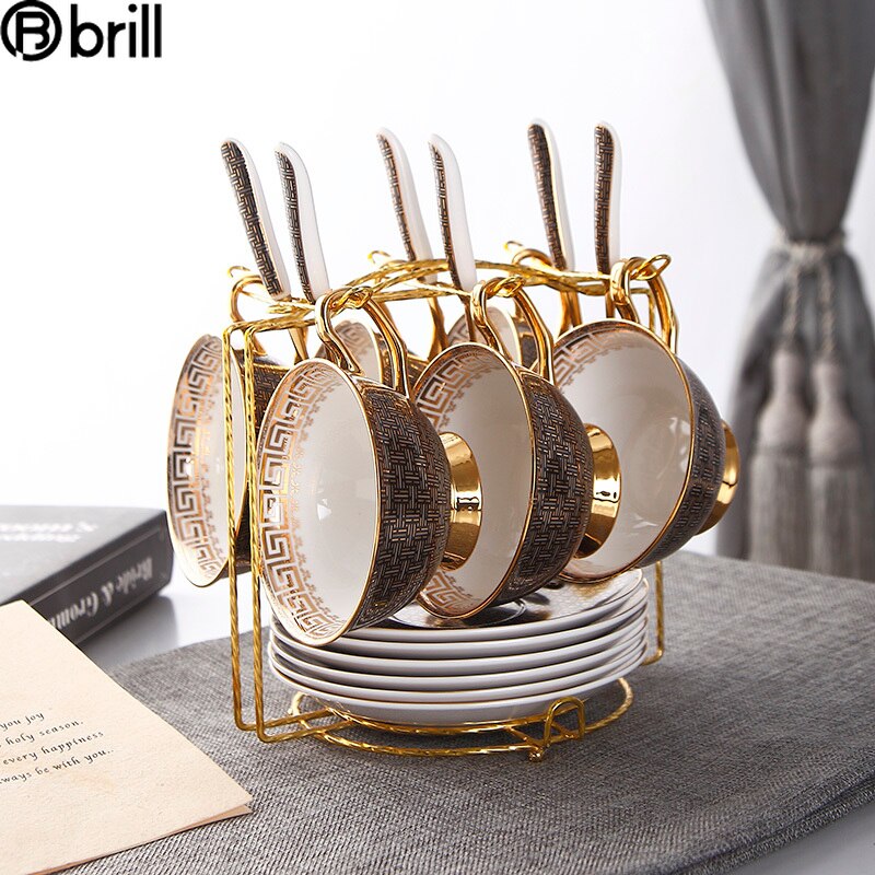 Luxury Gold Cup Set Retro Royal Tea Cup with Handle Spoon Vintage Bone China Tea Cup Set Tasas De Cafe Portable Cups Luxury