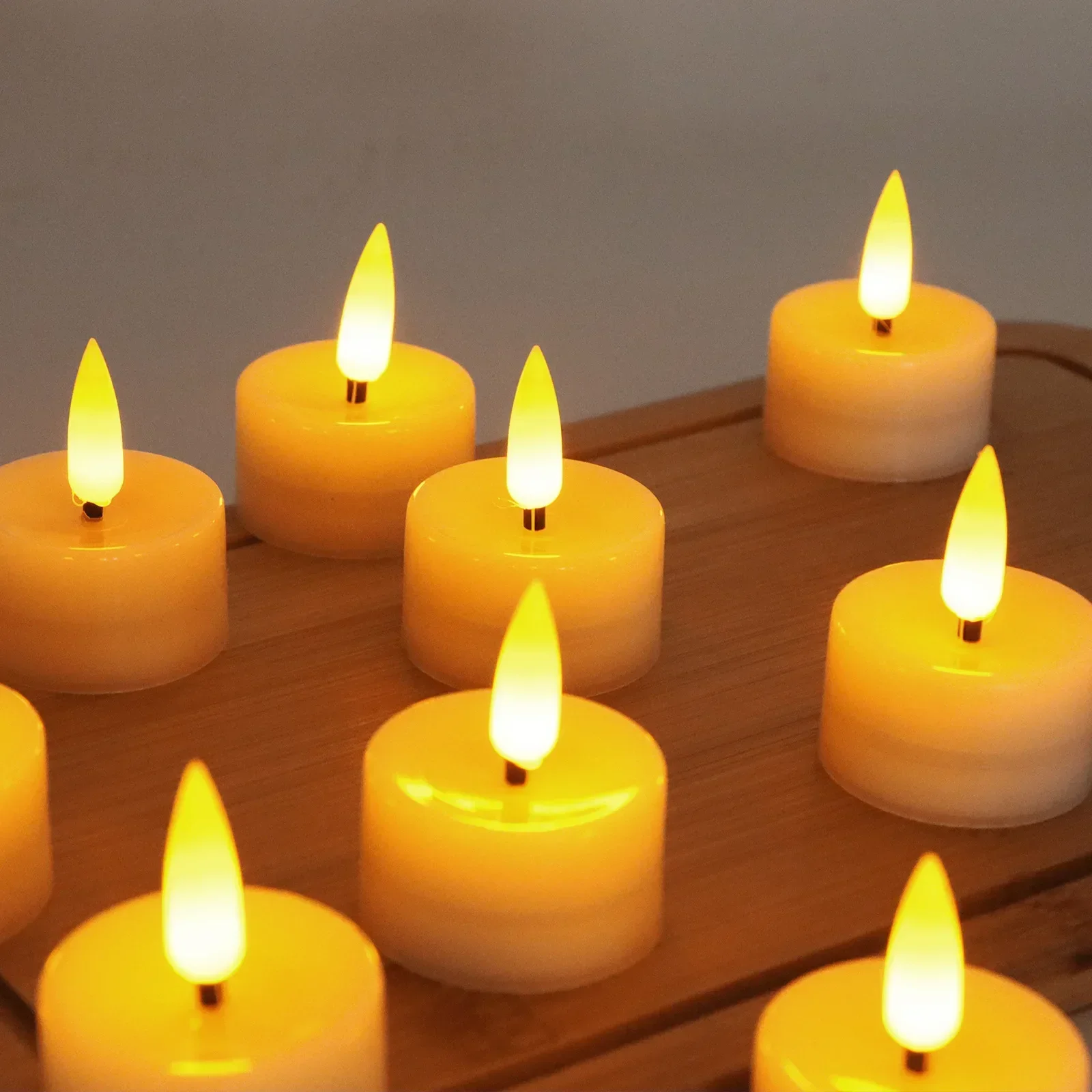 1/2 Stück ferngesteuerte elektrische LED-Kerzen, batteriebetrieben, flammenlose Kerzen, flackerndes weißes Licht, bewegliche Flamme, Schreibtischdekoration