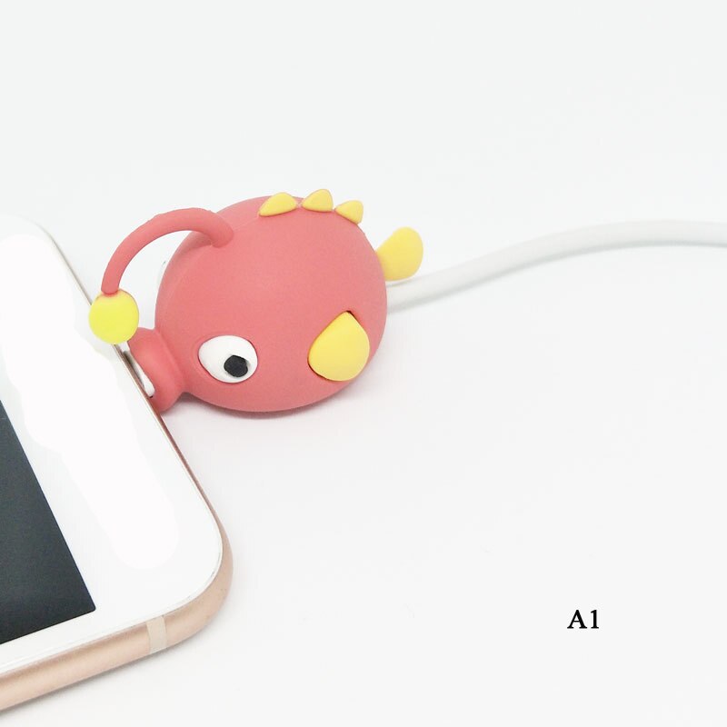 Søte tegneserier dyr bite kabel databeskytter fisk dinosaur hund shaper kabel opptrekker arrangør iphone ipad datalinje beskyttelse: Hvit
