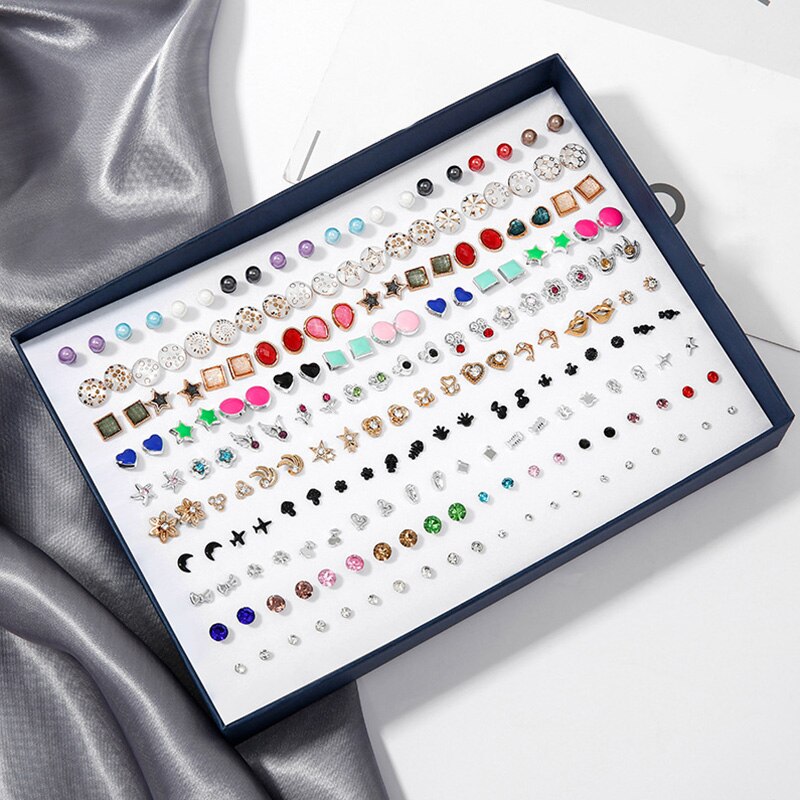 100 Pairs Boxed Leuke Oorbellen Gemengde Stijlen Kristal Kleine Stud Oorbellen Sets Meisje Geometrische Plastic Oorbellen Voor Vrouwen Sieraden