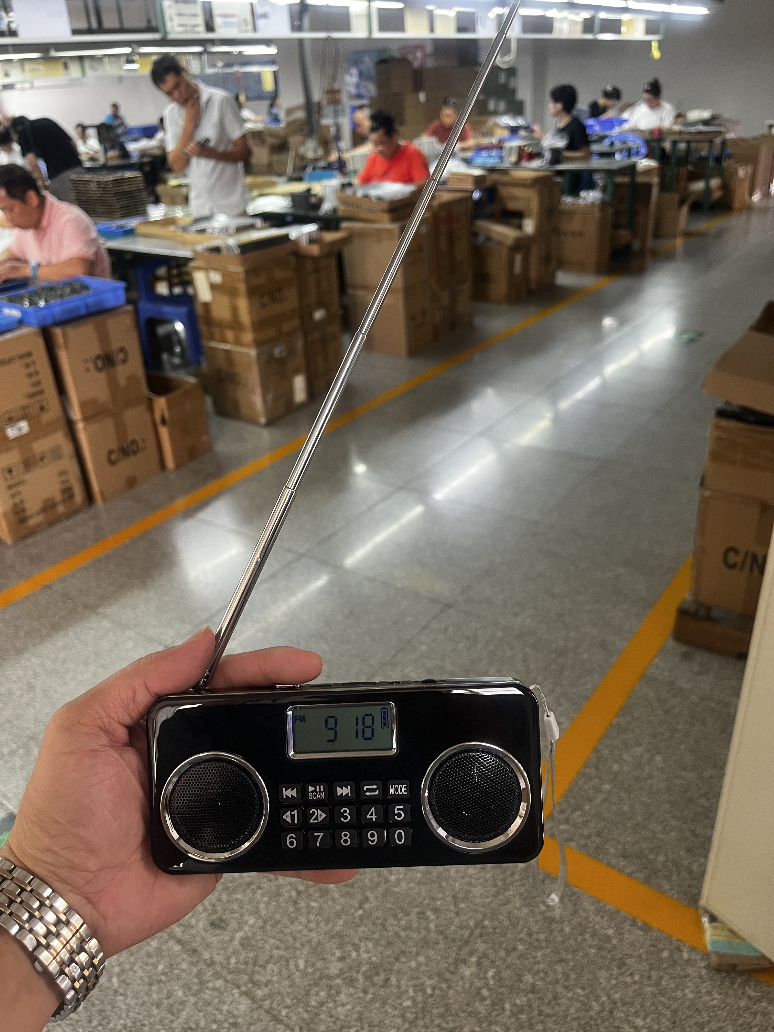 EONKO L-658 Mega Bass Stereo FM Radio with Bluetooth TF USB Slot Earphone Jack Type C Charging,can save your favorite stations