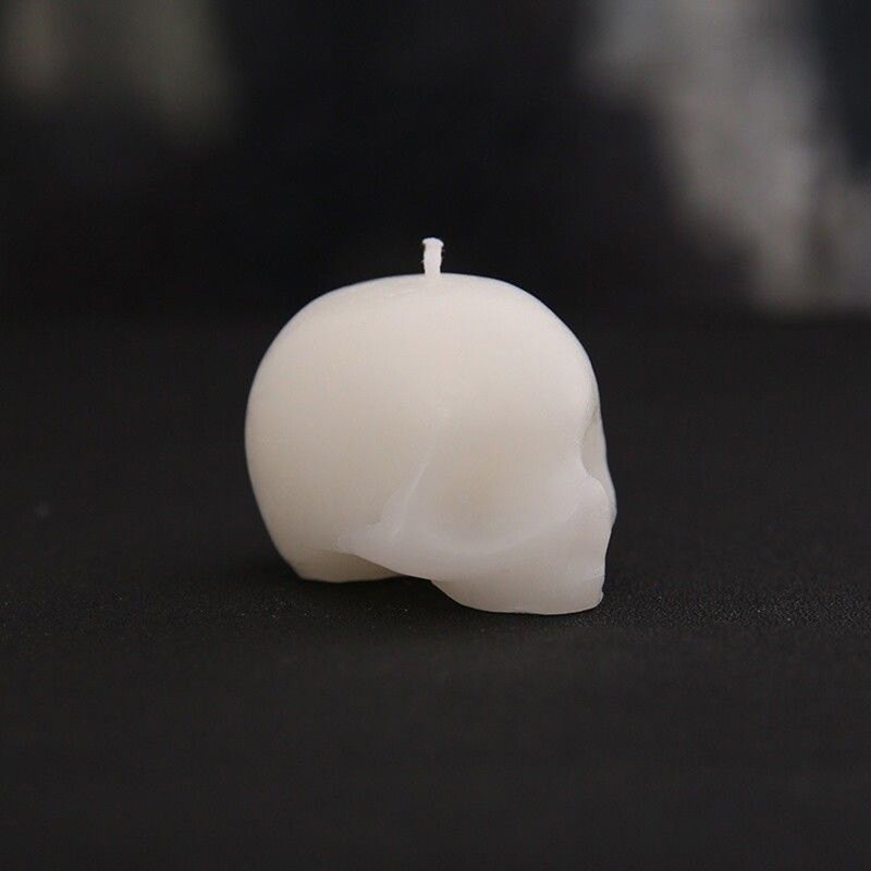 1 PC Bleeding skull candle crying candles Halloween Small smokeless Skeleton terror candle Red Brain inside Skull Candle: White