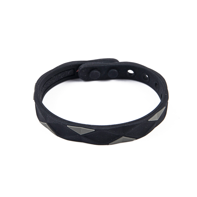 Anti-static Negative Ion Sports Bracelet Energy Balance Silicone Couple Bracelet: Black