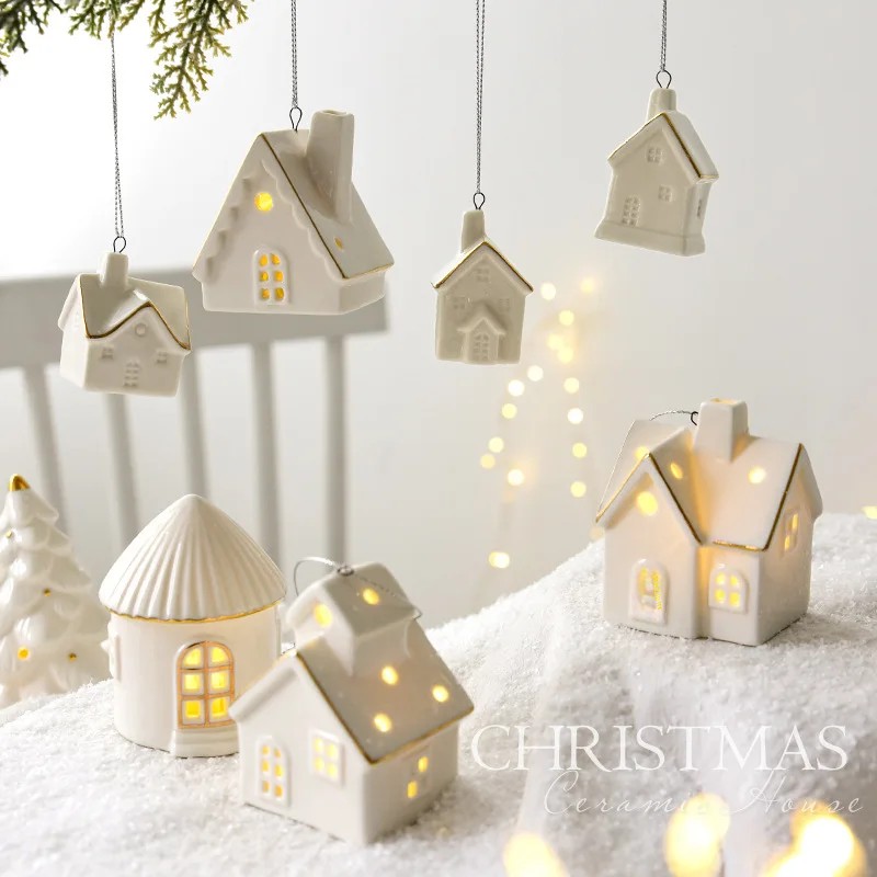 Keramisk julepyntsett med 3 glødende snøhuspynt små scenedekorasjoner til hjemmekontor