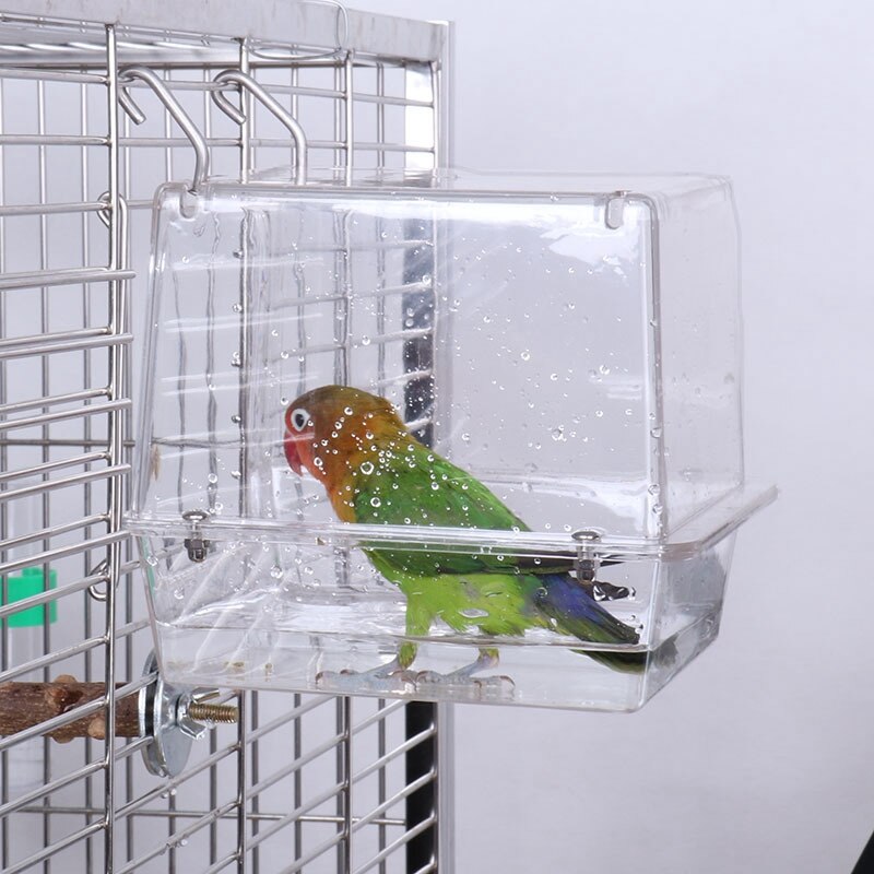 Stort fuglebad med fri udsigt