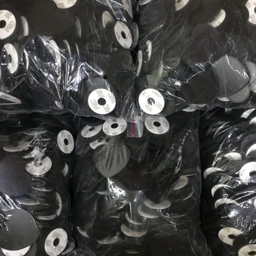 100pcs/lot Universal Heart Cell Phone Holder Real 3M glue Grip UV phone Stand 360 Degree Finger Holder Flexible adjustable: Grooven Black