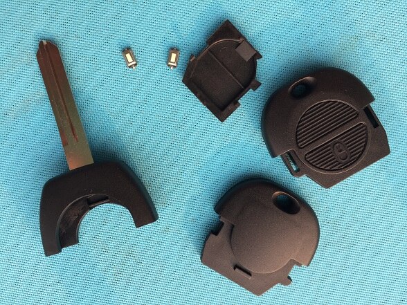 1pc 2 painiketta kaukosäätimen avainkotelo nissan primera nats key almera avaimen kansi aihio 2 kpl mikrokytkimet ilman logoa: Kotelon kumi  a33 terää