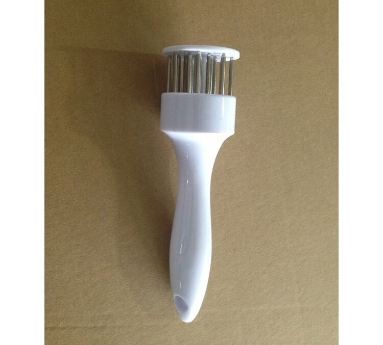 The kitchen supplies Meat Tenderizer tender meat cattle tenderizer