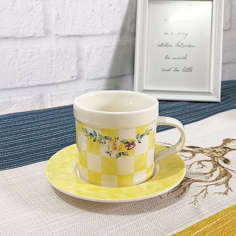 Nordic Small Flower Pink Ceramic Cup Saucer Latte Drinking Tea Breakfast Cup Wedding Decorative Reusable Coffee Cup Set