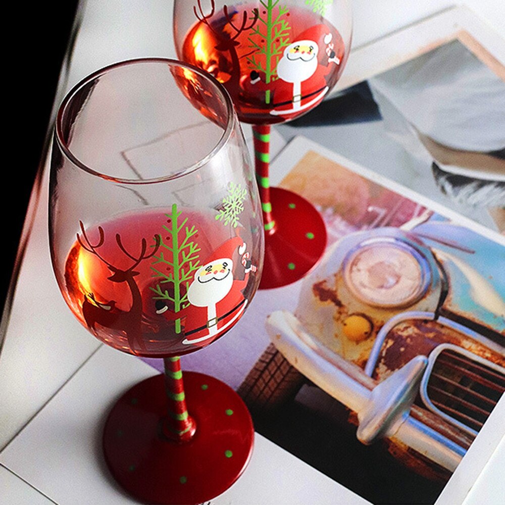 Christmas Celebrate Party Wine Glasses Painted Santa Claus Champagne Coupes Cocktail Flutes Goblet Cute Glass CupsNew Year