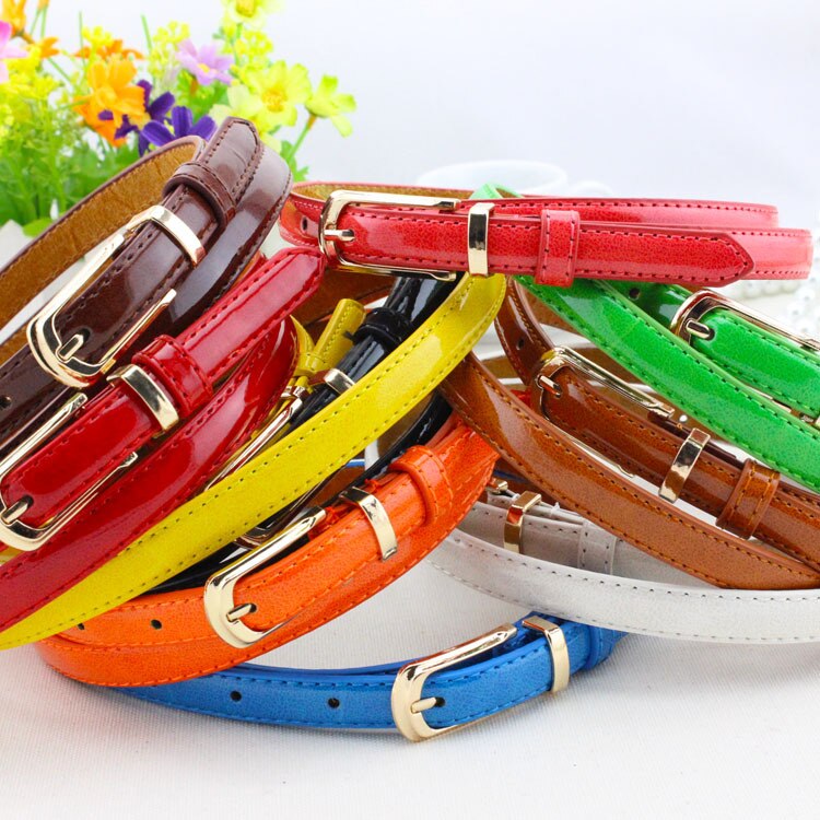 Snoepkleurige metalen gesp dunne casual riem voor dames leren riem vrouwelijke banden tailleband voor kledingaccessoires