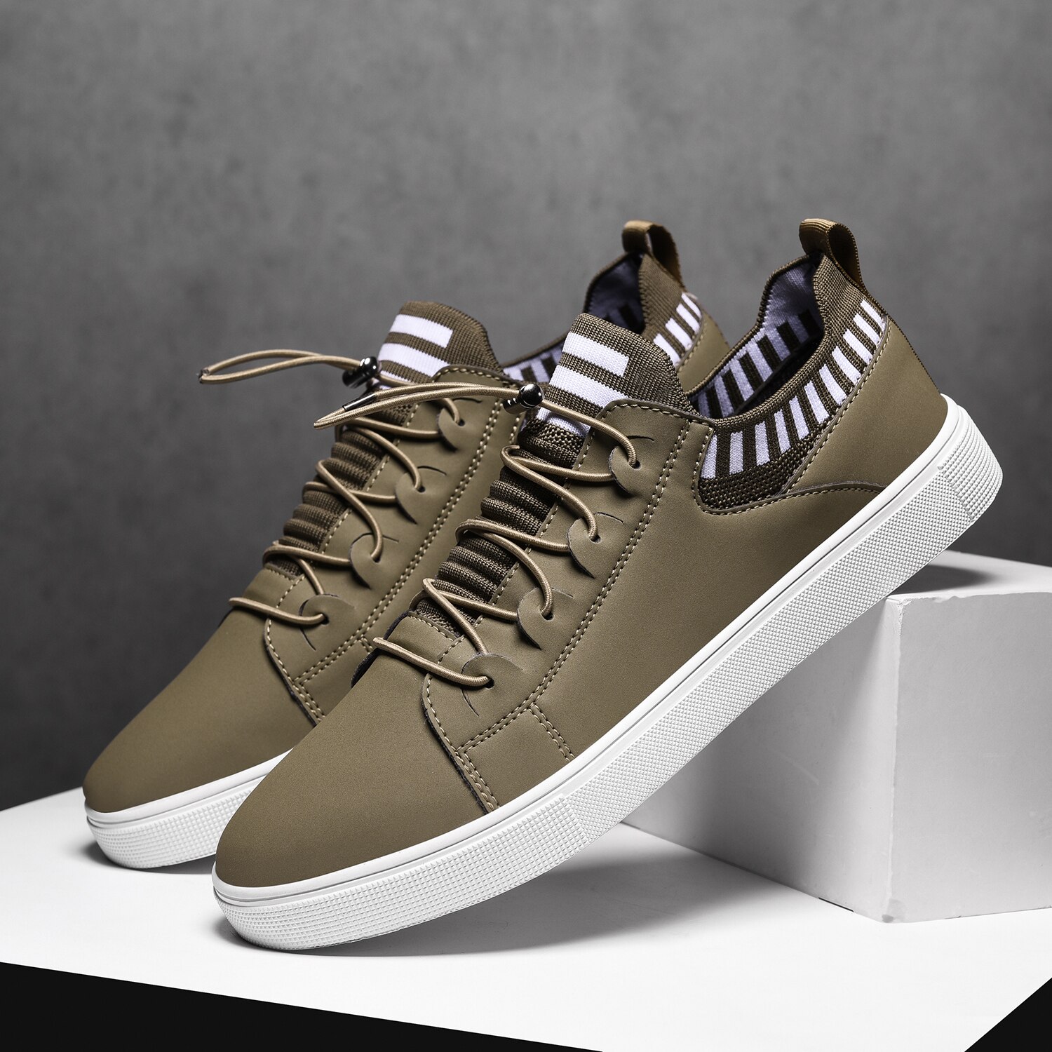Walking Shoes Men Casual Shoes White Sneakers summer canvas shoes men Black shoes men Sneakers men Shoes Trainers