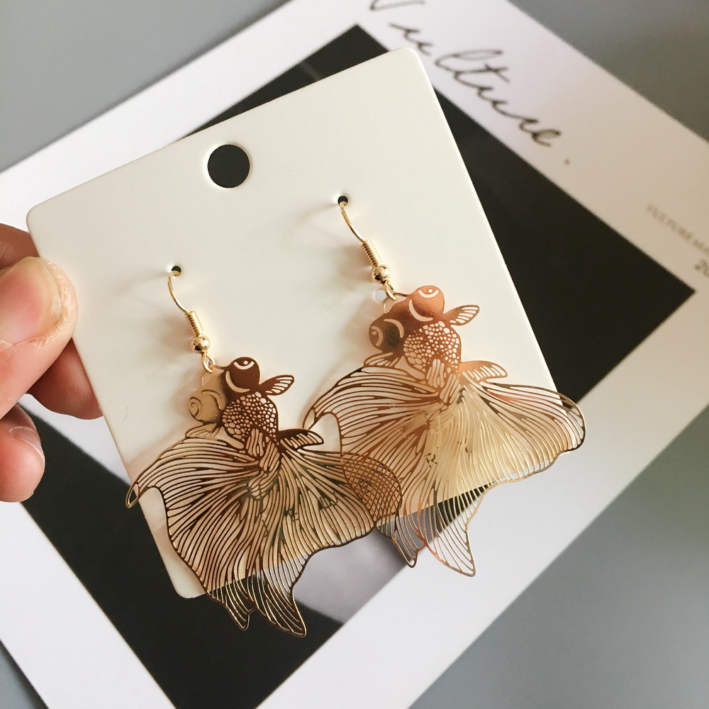 Pendientes Koi de para mujer, aretes metálicos huecos exagerados, pendientes de pez dorado, pendientes geométricos, joyería, pendientes de pez