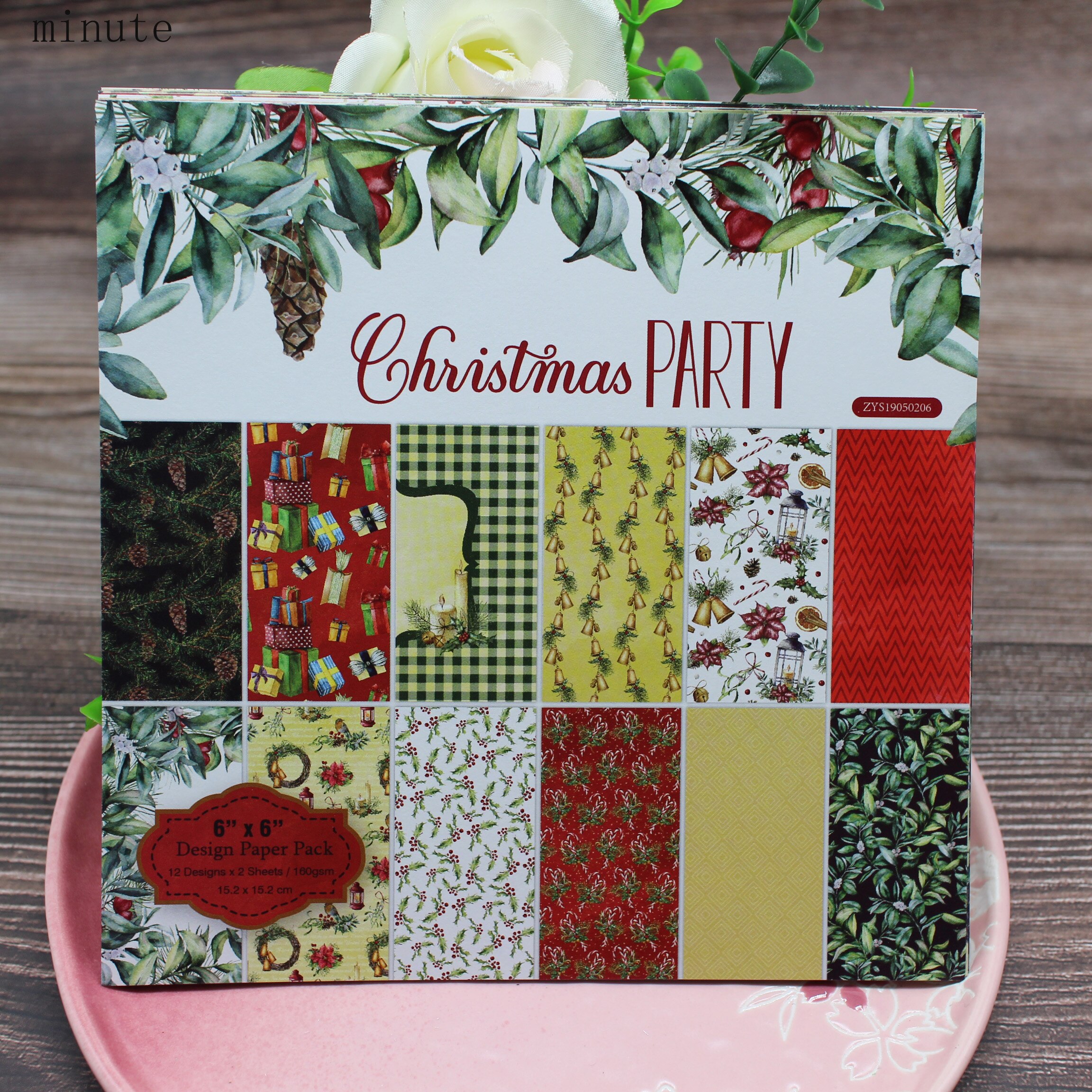 Christmas pine cone leaves and single-sided pattern paper origami art background paper card making DIY scrapbook paper craf