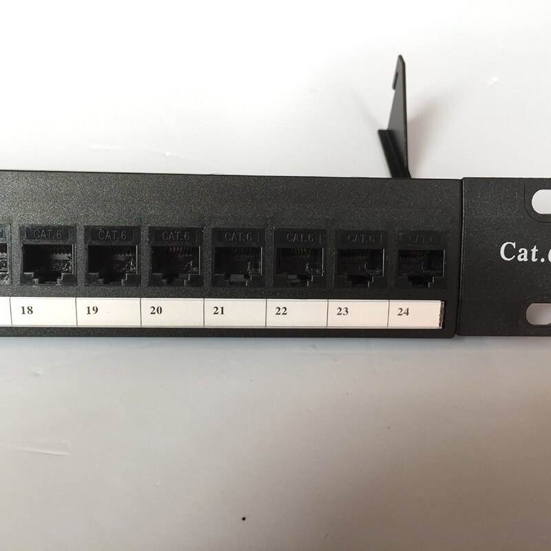 1U Kast Rack Type Straight Through 24-Poort CAT6 Patch Panel RJ45 Kabel Adapter Ladder Jack Modulaire Module