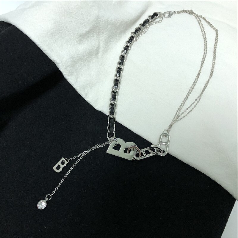 XUXI-Colgante con letras para mujer, cadena trenzada, collar, cadena para clavícula, S039