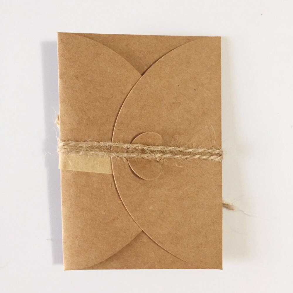 20pcs DIY Kraftpapier Handgemaakte Droge Bloem Uitnodiging Wenskaart met Envelop Kerst trouwbedankjes (Willekeurig Patroon)