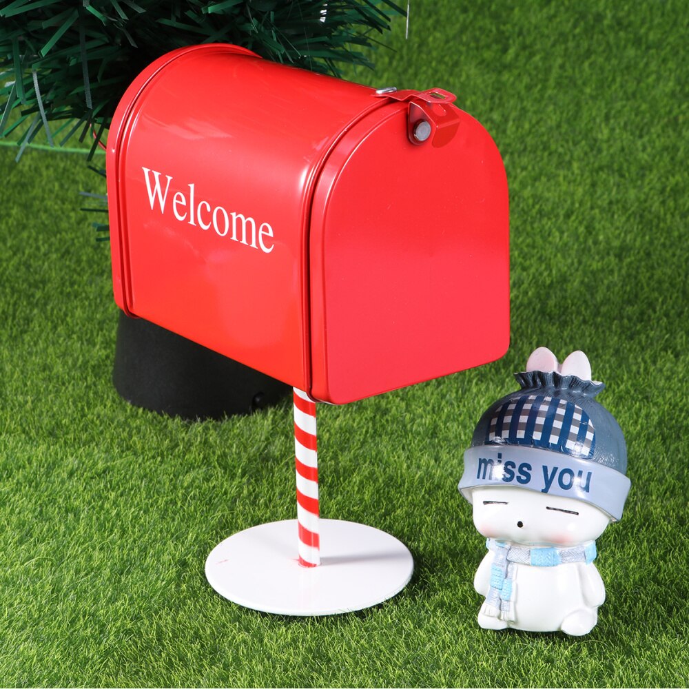 Photo Prop Retro Tinplate Box Large Capacity Post-mount Mailbox Post Storage Box (Red)