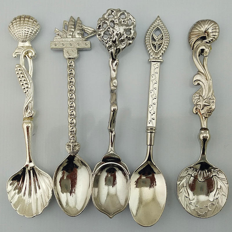 5 unids/set de cocina bar comedor estilo real clásico bronce tallado pequeña cuchara de café Mini cuchara de postre para aperitivos: Plata