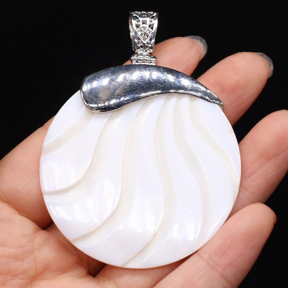 Natural Sliver Color Mother of Pearl Shell Pendant Big Round Sea shell Charm Pendant for Jewelry Making Necklace Supplies: B 50x50mm