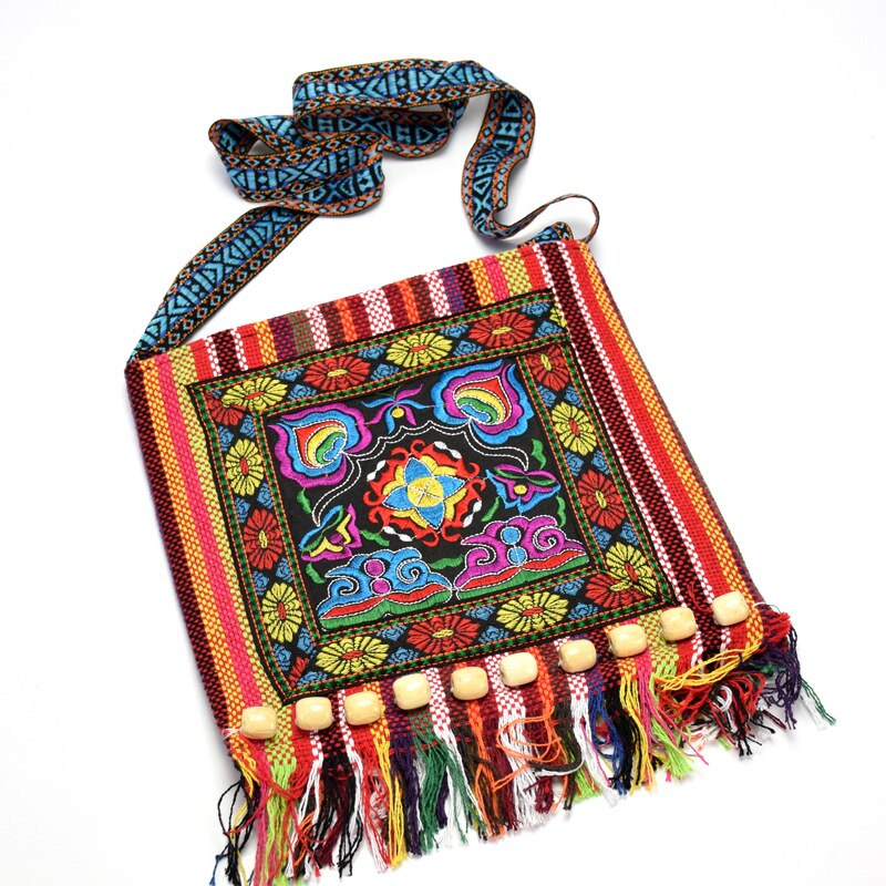 Retro Vintage Embroidery Boho Tote Messenger National Style Ethnic Shoulder Bag Tassel Tote Messenger Bag Hippie Crossbody: 1