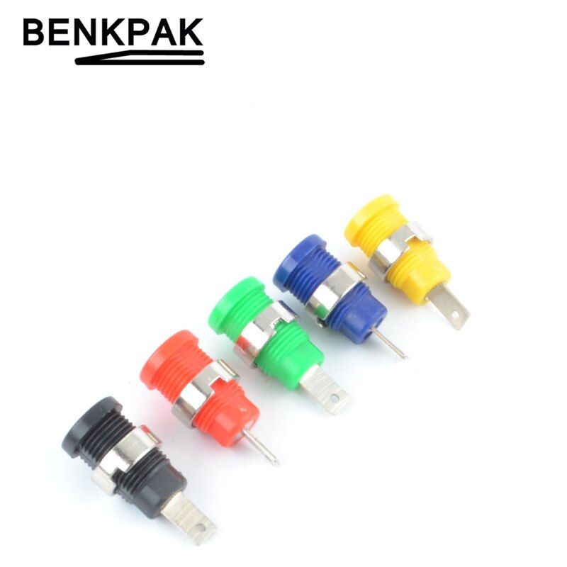 5 stk 4mm bindestolpe bananstikkontakt panelmontert testprofilkontakt