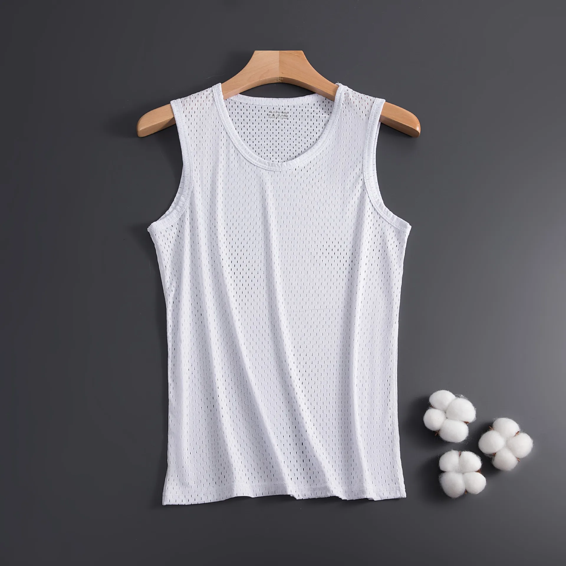 Chaleco de malla para hombre, camisetas sin mangas de culturismo de secado rápido de seda helada, chaleco estrecho sin mangas para Fitness, camisetas deportivas informales para Fitness: XL / Beige