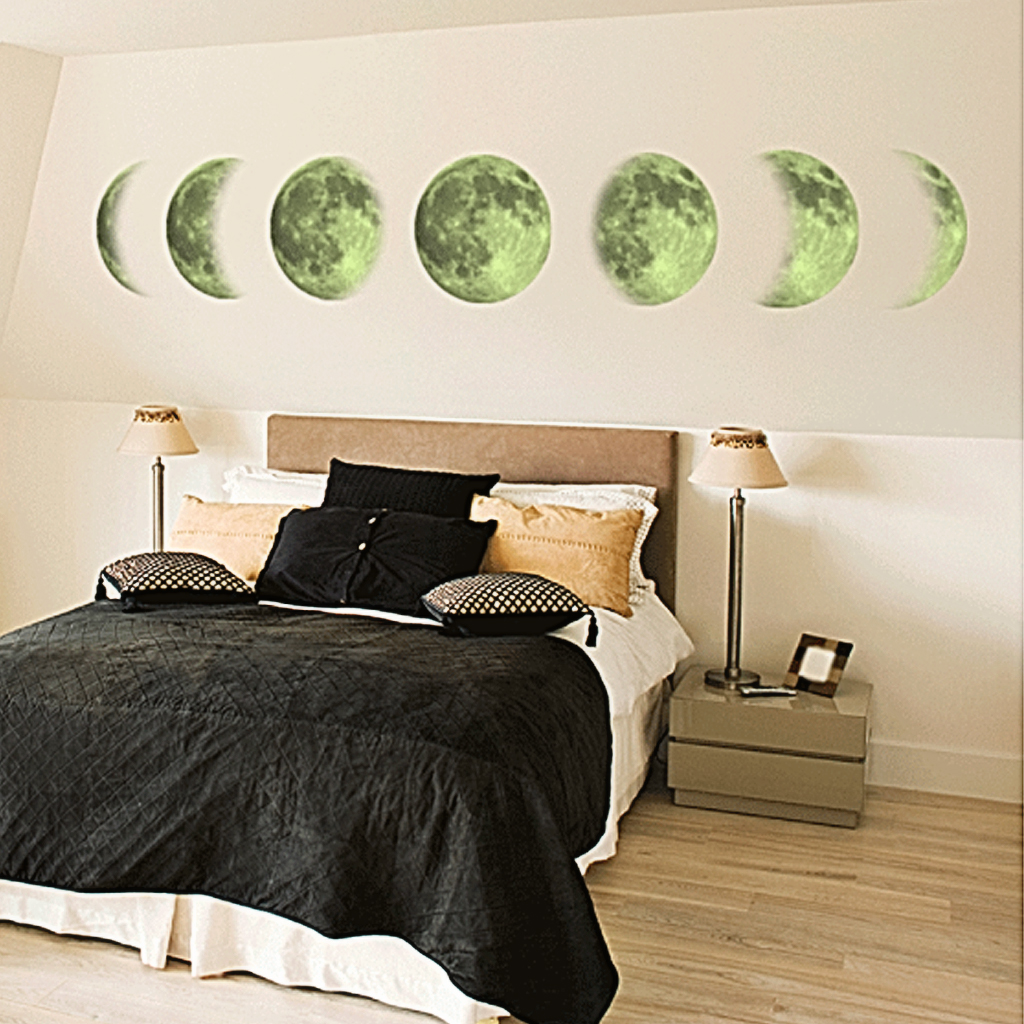 Lunar Eclipse Fluorescent Wall Sticker Glow In The Dark Sticker Removable Wall Paper Decor For Home Room Nursery Bedroom