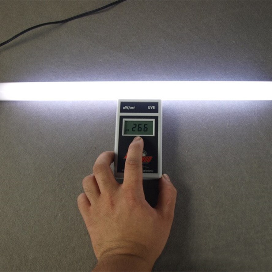 Uvb 5.0 Fluorescerende Regenwoud Bulb Lamp Tube, Stimuleert Plantengroei Reptielen En Amfibieën Eetlust, 15 Watt T8, 18-Inch