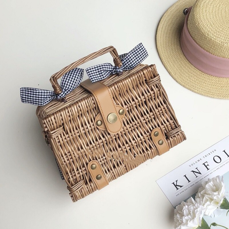 Retro Handgemaakte Rotan Hasp Tas Kleine Vierkante Doos Japanse Geweven Mini Koffer Voor Vrouw
