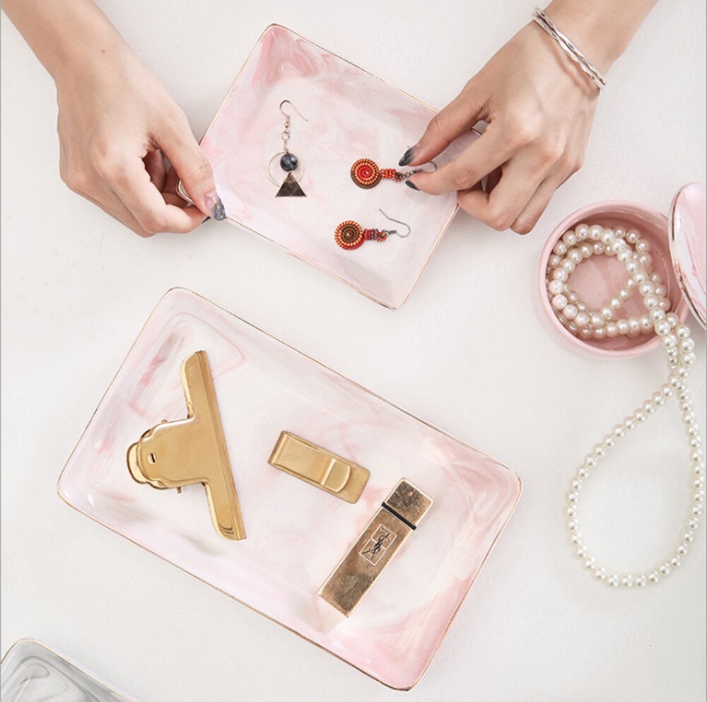 Nordic Stijl 1 Pcs Keramische Vierkante Golden Rim Sieraden Schotel Platen Ringen Snack Snoep Opbergvak Snack Bruiloft Decoratie Ambachten