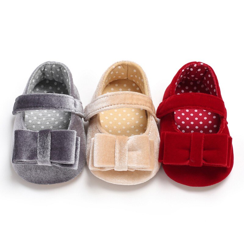 Nuovo Del Bambino Della Ragazza Scarpe Fiocco di Velluto Principessa Scarpe Per Bambini Scarpe Primipassi Neonato Mocassini Per Le Ragazze