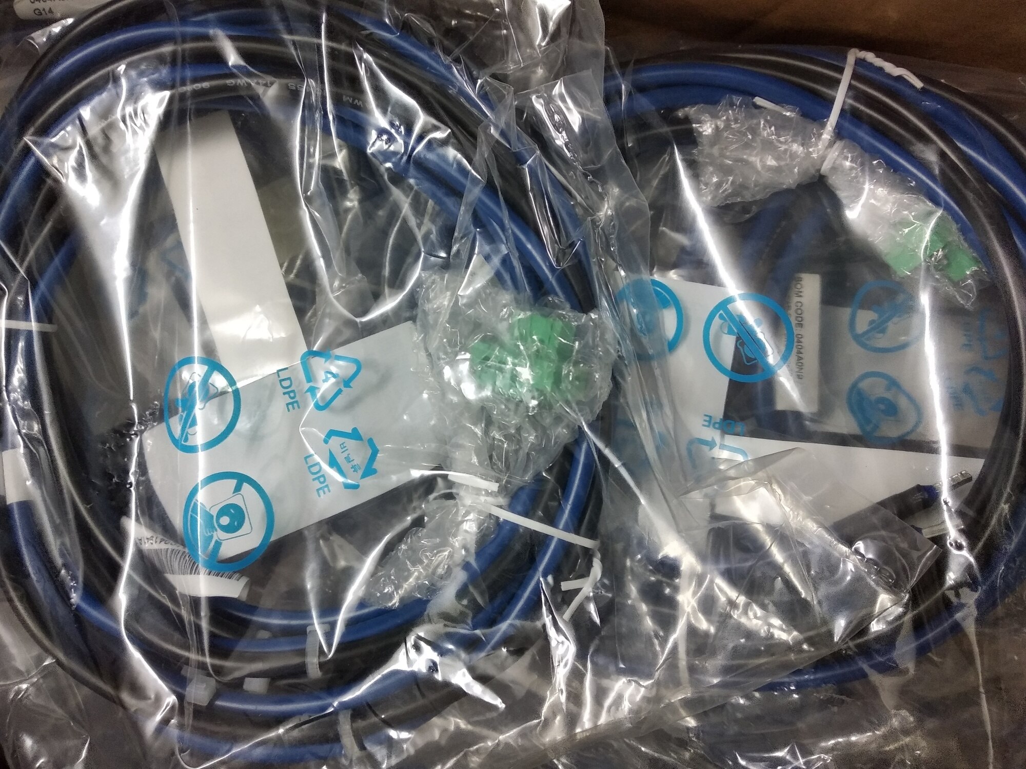 Cab-48v pwr-2m-t2.5 ^ 2 H3C special DC power line s3600v2-ei series switch