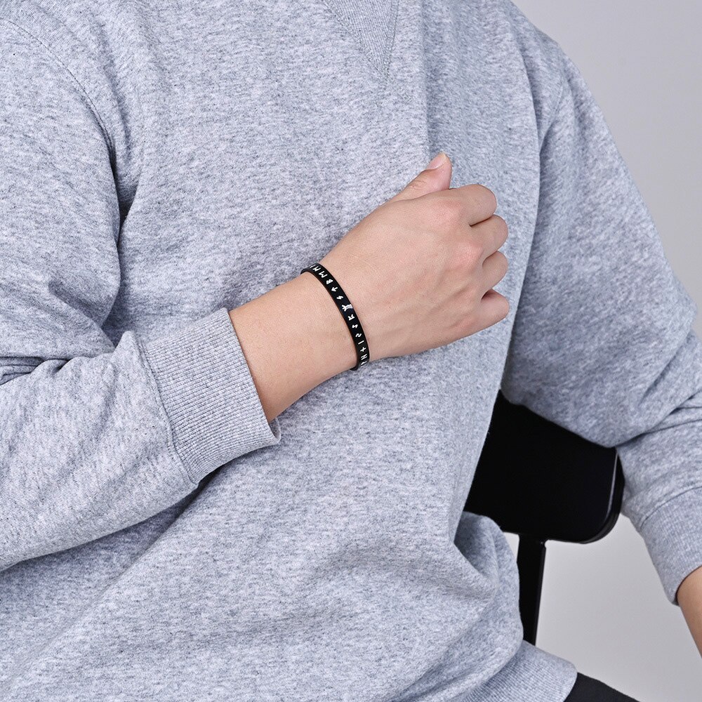 retro Einfache Edelstahl Odin Wikinger Rune Armbinde Männer Silber Farbe/Schwarz/Gold nordisch Wikinger Armbinde Amulett schmuck