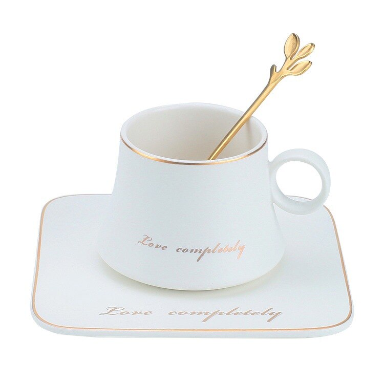 Ensemble de tasse à café et soucoupe à bordure dorée européenne ensemble de thé de l'après-midi ensemble de café en céramique de Restaurant occidental