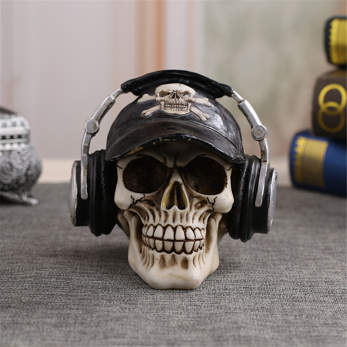 Resin Skull Statues Resin Craft Skeleton Head Statutte With Headphone Skull Figurines Sculpture Halloween Home Decorative Crafts