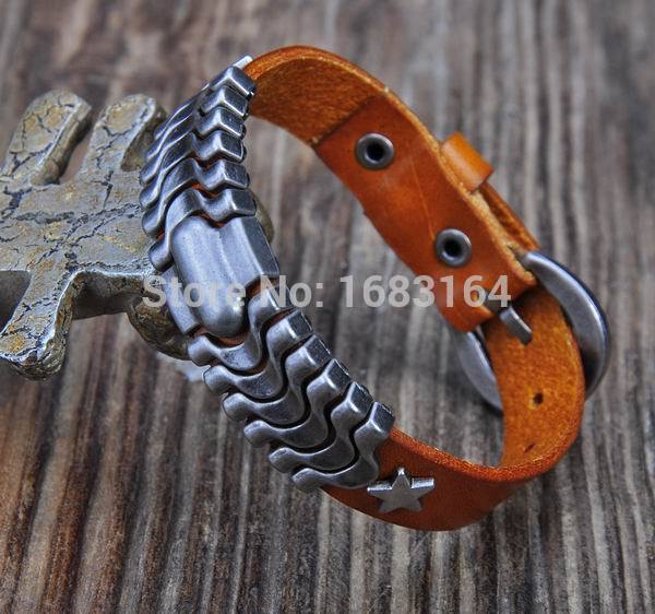 D05 Orange Leder Armbinde Armbinde wellenförmige Nieten Manschette unisex & männer