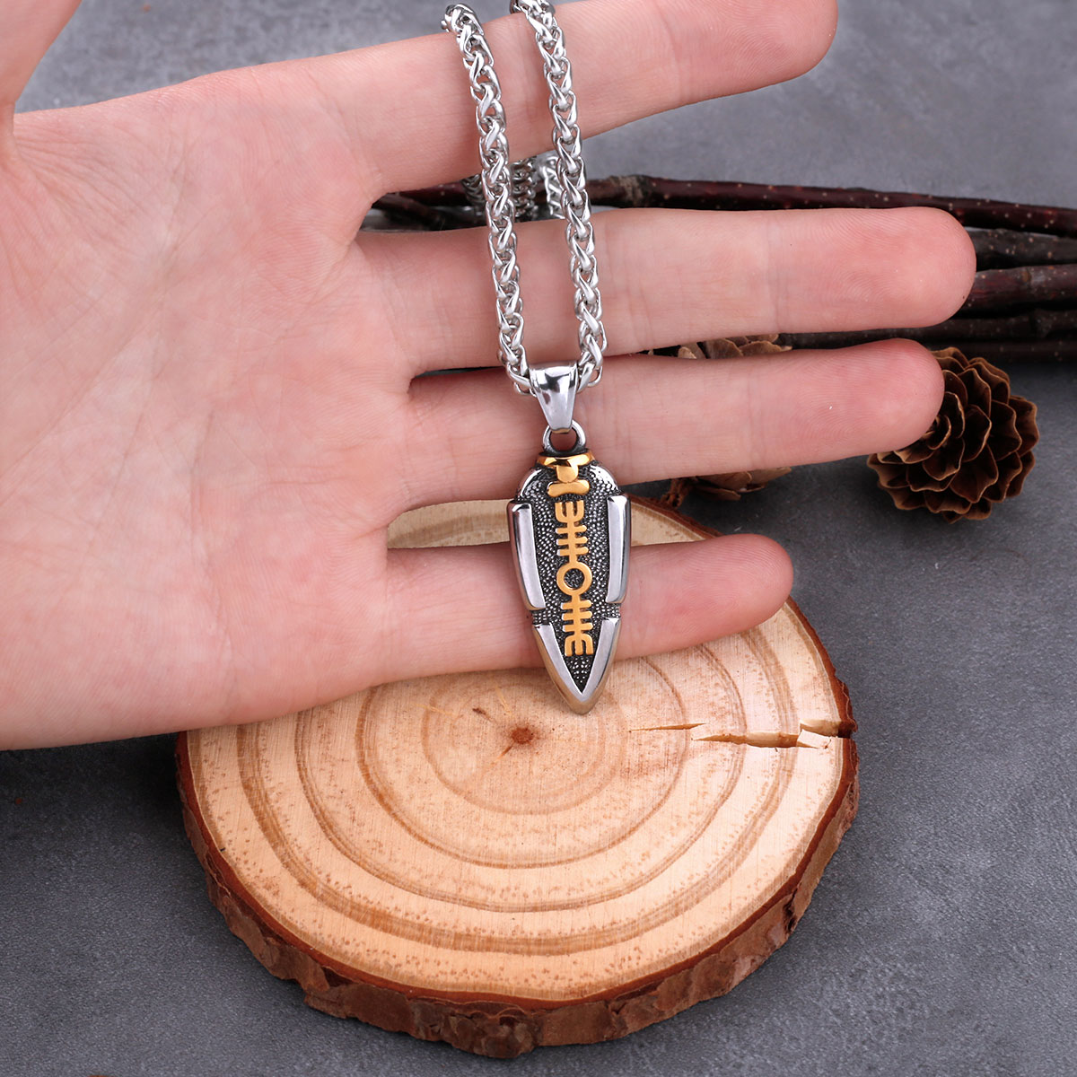 Lanza de acero inoxidable Odin Valknut Gungnir colgante collar mitología nórdica runa cuervo de joyería Punk para hombres