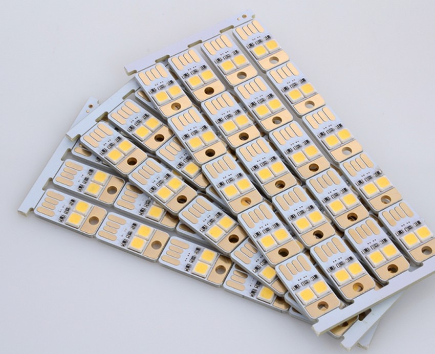 1pc Mini USB Power 0.5W 2 LED Lamp Keychain Portable Pocket Card Pocket Card Touch Switch Night Light Computer Gadgets