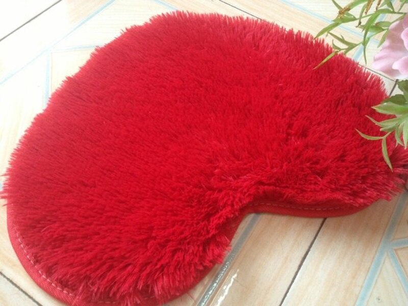 Tapis de sol pelucheux antidérapant en forme de cœur, 40x30cm, pour salle à manger, pour la maison: Rouge