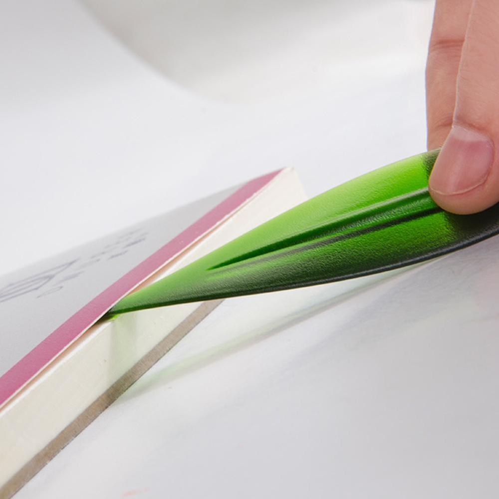 Couteau à ciseaux en papier aquarelle