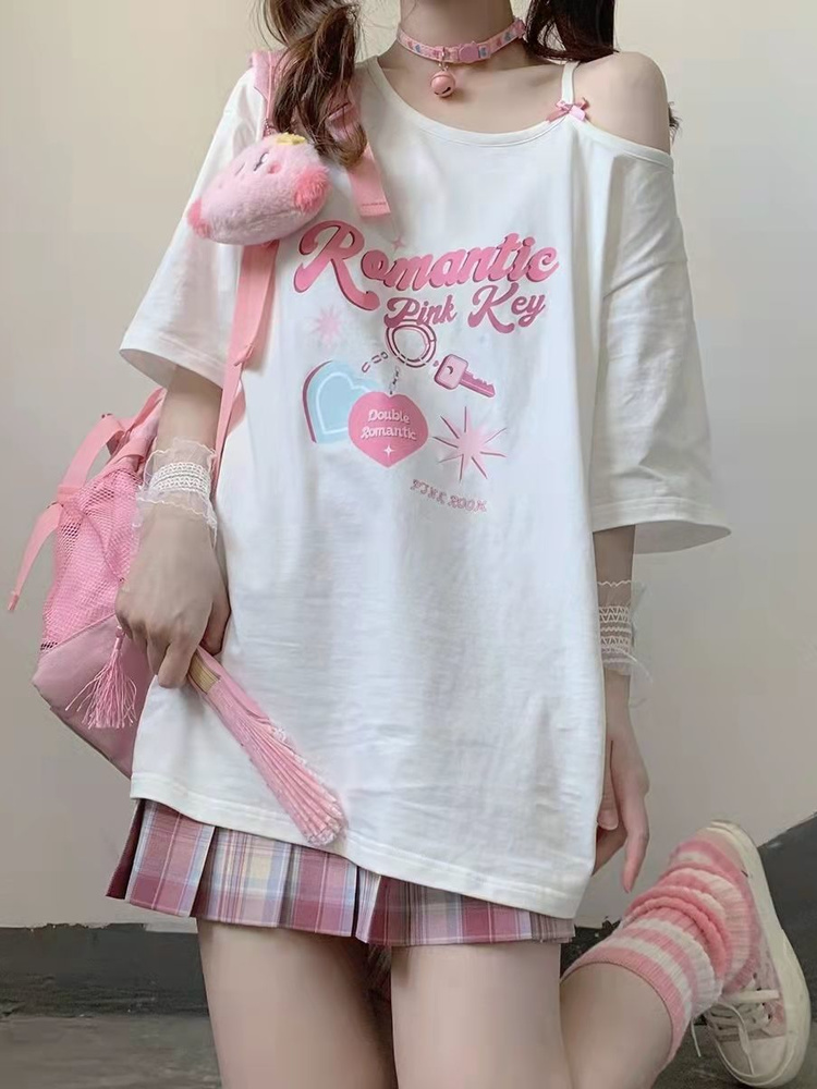 Deeptown-Camiseta Kawaii con hombros descubiertos para mujer, Tops blancos Harajuku para chica dulce, camisetas gráficas bonitas estéticas Y2k, camisa de japonesa