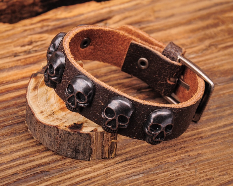 G526 Brown Vintage Texture Leather Studded Skull Single Wrap Bracelet Cuff Biker