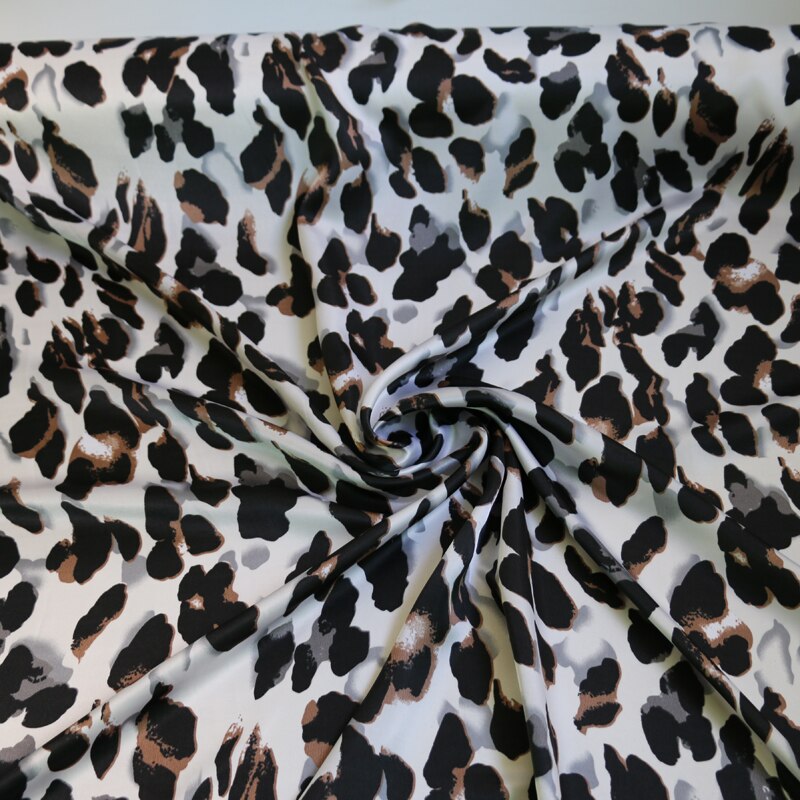 100cm*148cm blanke ko mønster satin stof foring tørklæder børnelegetøj materiale boligtekstil: Farve 2