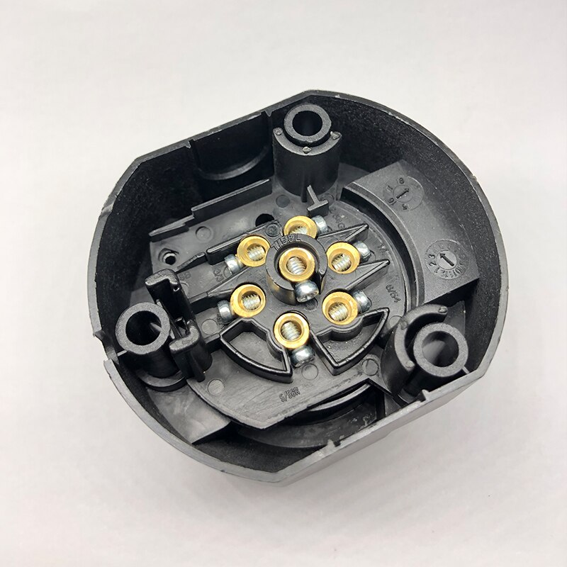 Truck accessories 12V 7pin plastic Trailer Socket female Waterproof trailer accessories camp Trailer Parts caravan accessories