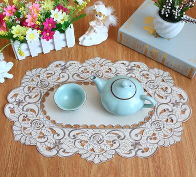 Oval spetsbroderi bord bordsunderlägg underlägg tyg kopp fat teunderlägg jul bordstablett doily kök bröllopstillbehör: Beige 2