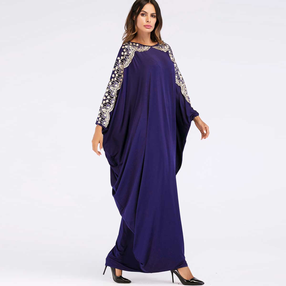 Playful Spirit: Patchwork Abaya for a Unique Look